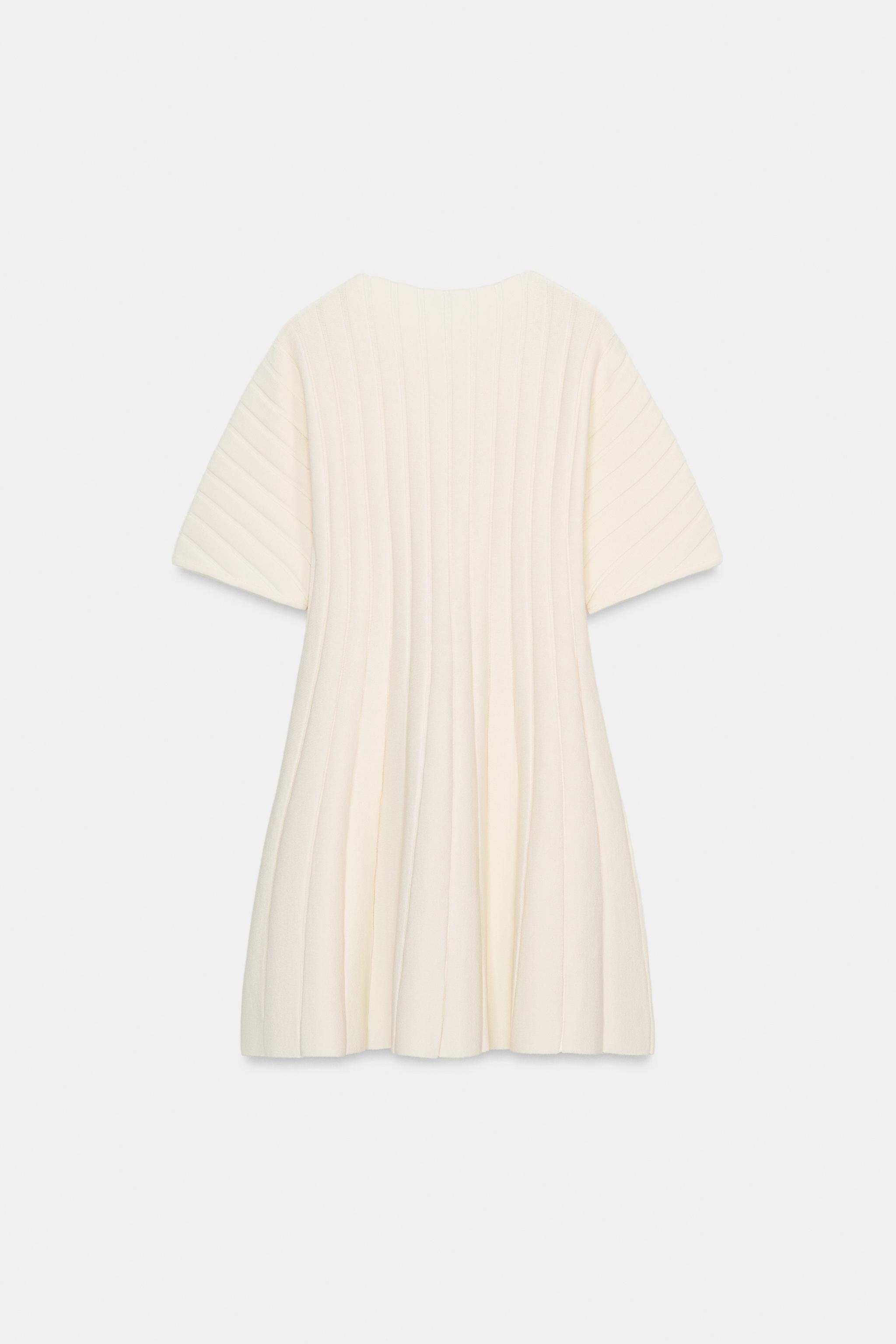 SHORT RIB KNIT BALLOON SLEEVE DRESS